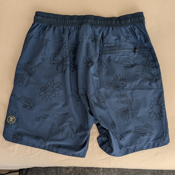 Roark Navy Serrano 8" Shorts - Picture 3 of 5